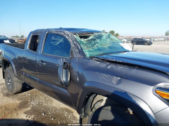 Toyota Tacoma Sr5 V6 Image 13