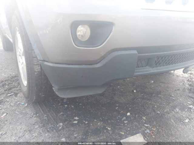 Jeep Grand Cherokee Laredo Image 8