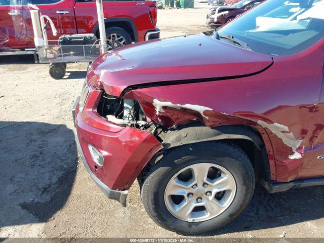 Jeep Grand Cherokee Laredo Image 13