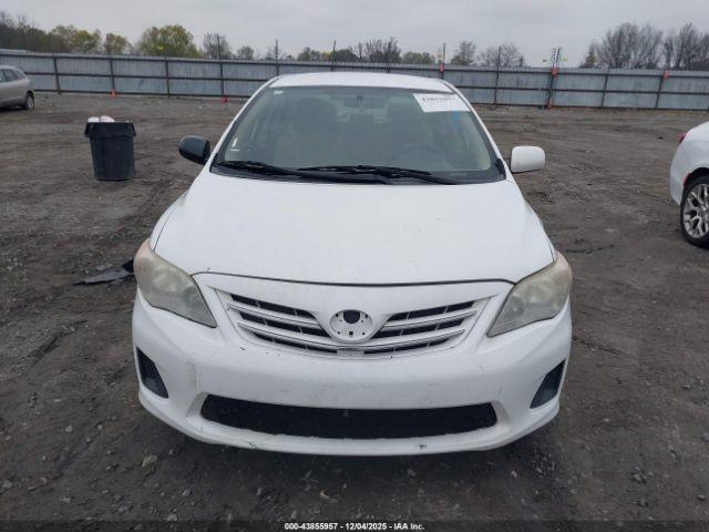 Toyota Corolla Le Image 4