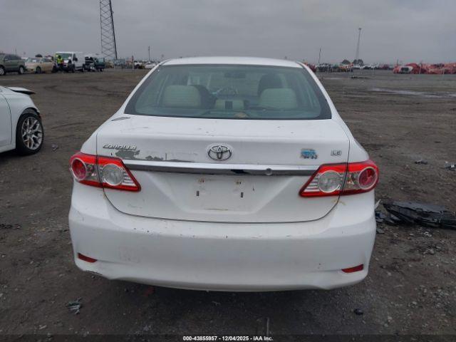 Toyota Corolla Le Image 15