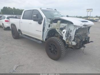  Salvage Chevrolet Silverado 2500