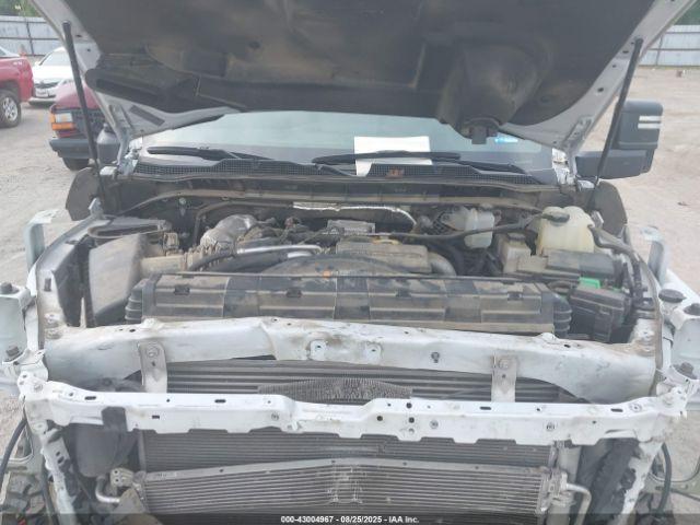 Chevrolet Silverado 2500 4wd  Standard Bed Lt Image 13