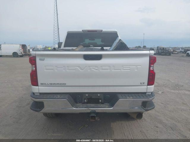 Chevrolet Silverado 2500 4wd  Standard Bed Lt Image 17