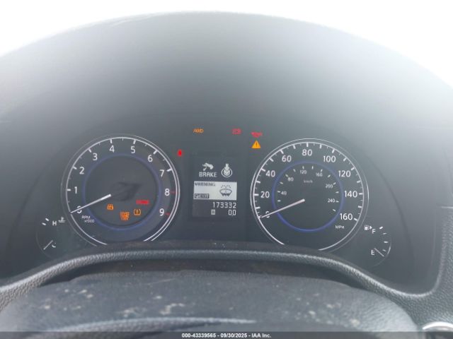 INFINITI G25x Image 12