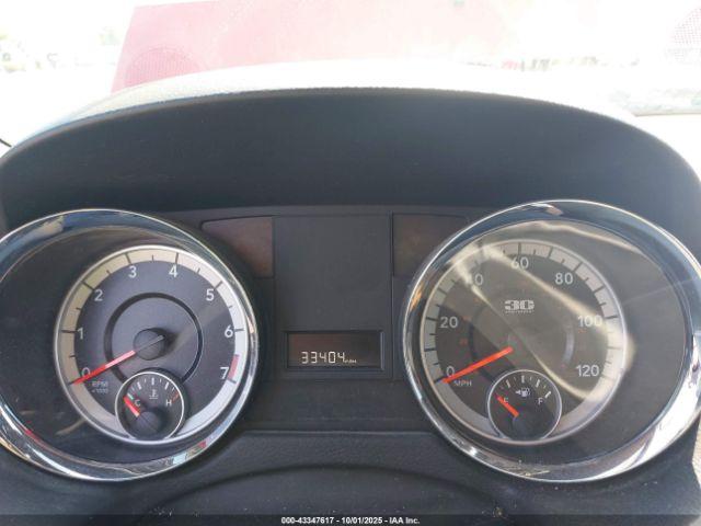 Dodge Grand Caravan Sxt 30th Anniversary Image 16