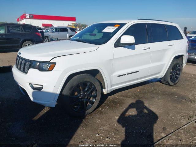 Jeep Grand Cherokee Altitude 4x2 Image 3