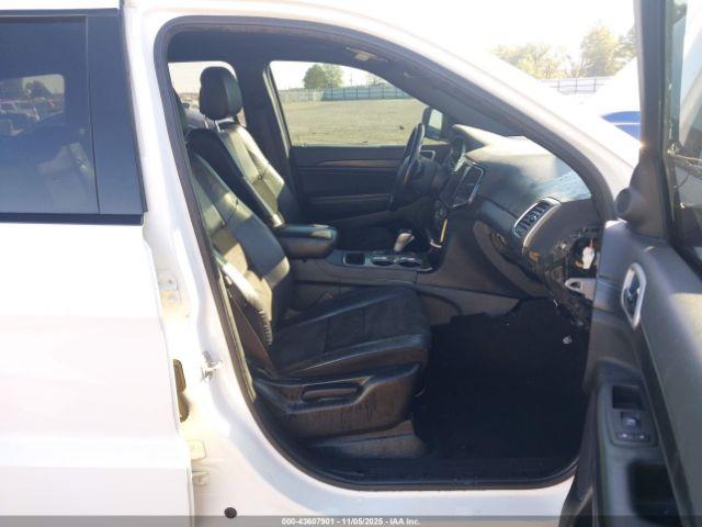 Jeep Grand Cherokee Altitude 4x2 Image 13