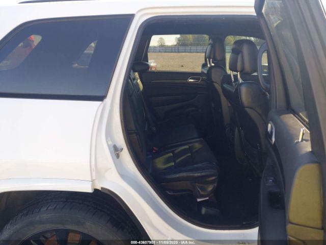 Jeep Grand Cherokee Altitude 4x2 Image 17