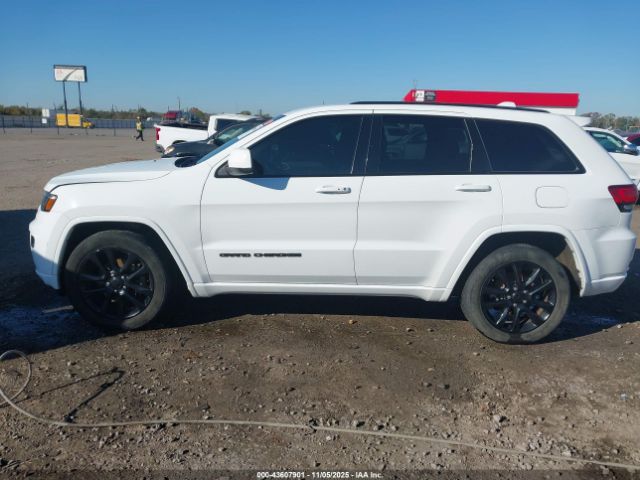 Jeep Grand Cherokee Altitude 4x2 Image 2