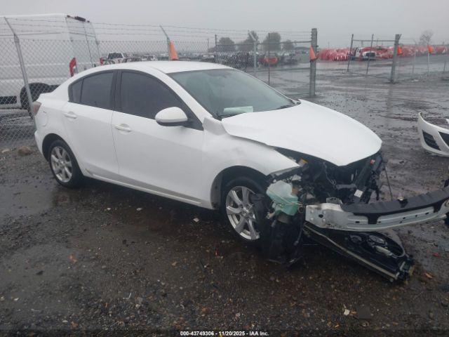  Salvage Mazda Mazda3