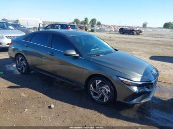  Salvage Hyundai ELANTRA
