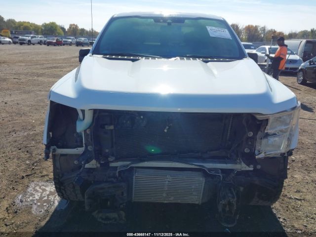 Ford F-150 Xlt Image 4