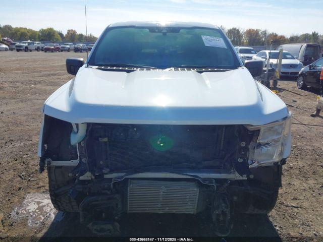 Ford F-150 Xlt Image 9