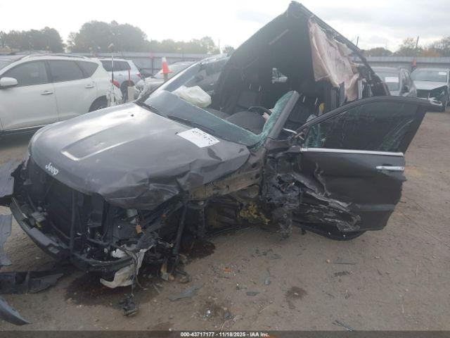 Jeep Grand Cherokee Limited Image 11