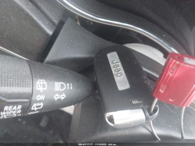 Jeep Grand Cherokee Limited Image 8