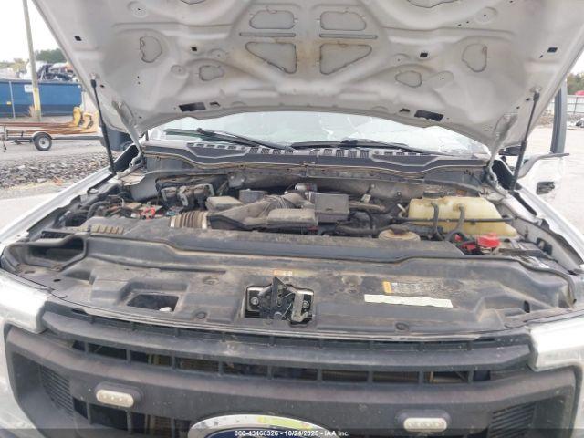 Ford F-350 Xl Image 6