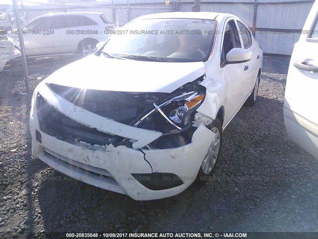 Nissan Versa 1.6 S+ Image 7