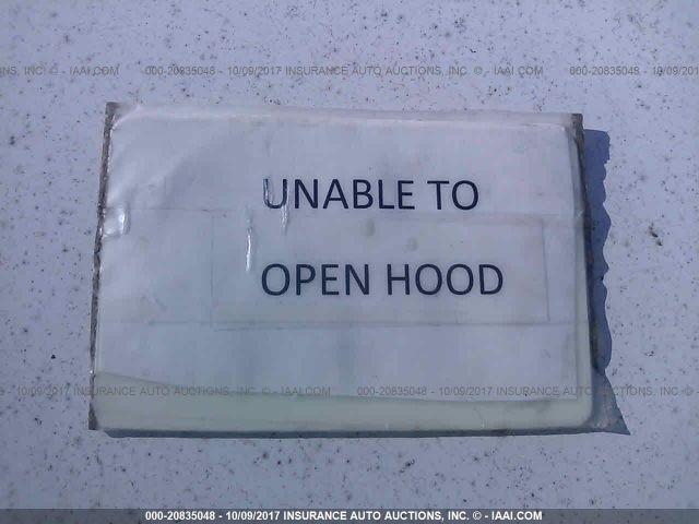 Nissan Versa 1.6 S+ Image 12