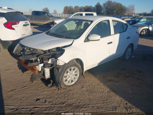 Nissan Versa 1.6 S+ Image 5