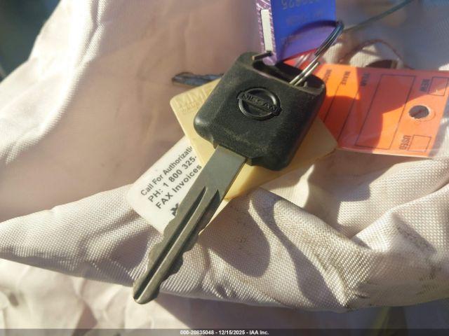 Nissan Versa 1.6 S+ Image 4