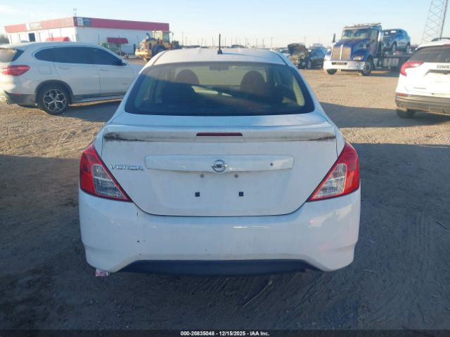 Nissan Versa 1.6 S+ Image 9