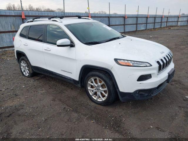  Salvage Jeep Cherokee