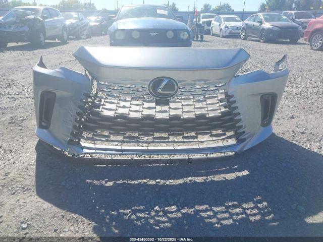 Lexus RX Premium Image 9