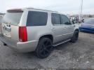 Cadillac Escalade Standard Image 3