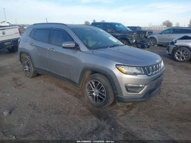  Salvage Jeep Compass
