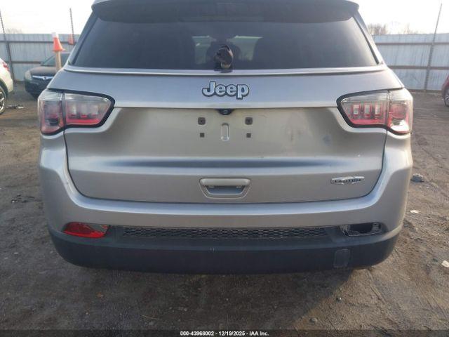 Jeep Compass Sun And Wheel Fwd Image 8