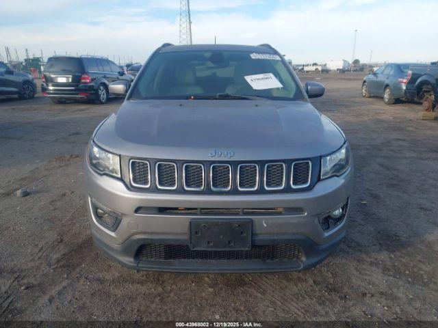 Jeep Compass Sun And Wheel Fwd Image 7