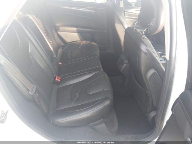 Ford Fusion Titanium Image 9