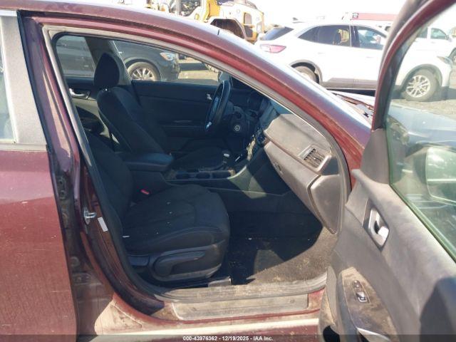 Kia Optima Lx Image 17