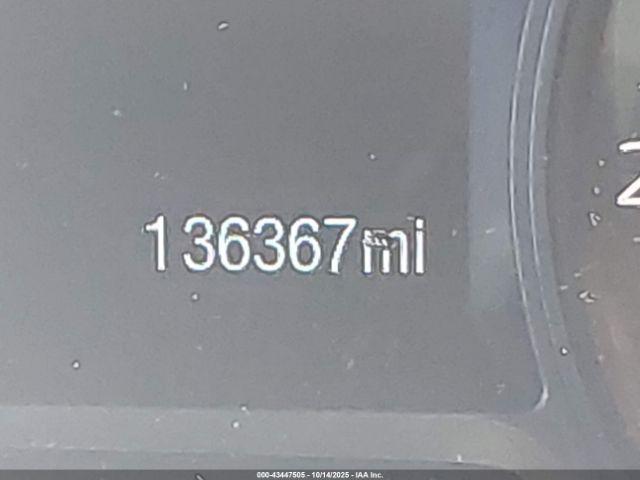 Ford Explorer Image 15