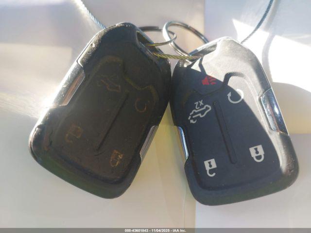 Chevrolet Silverado 1500 4wd  Short Bed Rst Image 16