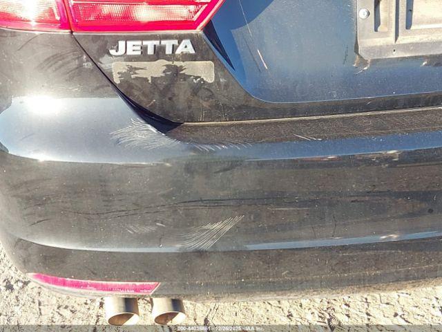 Volkswagen Jetta 2.0l S Image 3