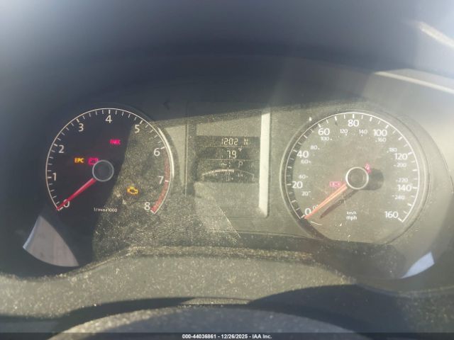 Volkswagen Jetta 2.0l S Image 6