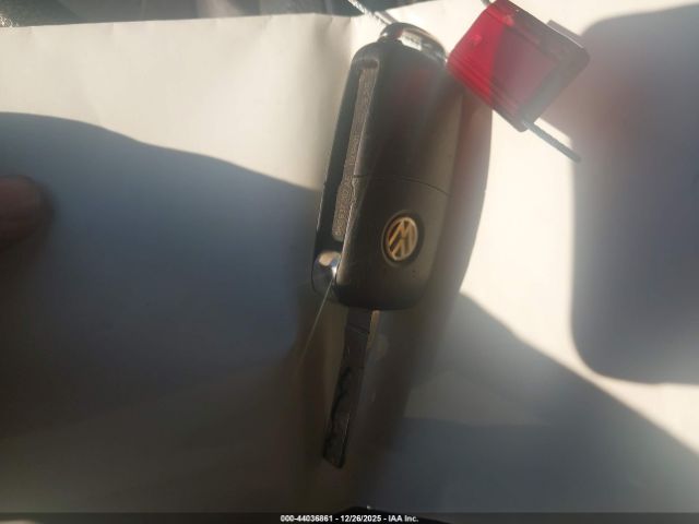 Volkswagen Jetta 2.0l S Image 8