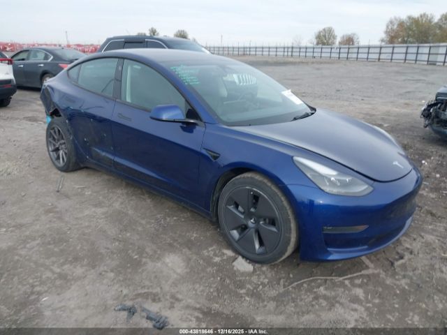 Tesla Model 3 Rear-wheel Drive Image 1