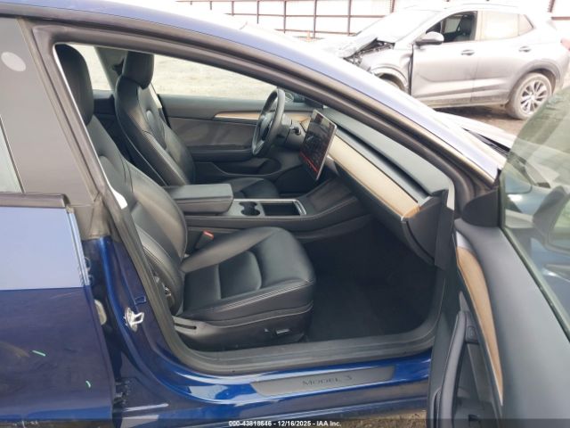 Tesla Model 3 Rear-wheel Drive Image 18