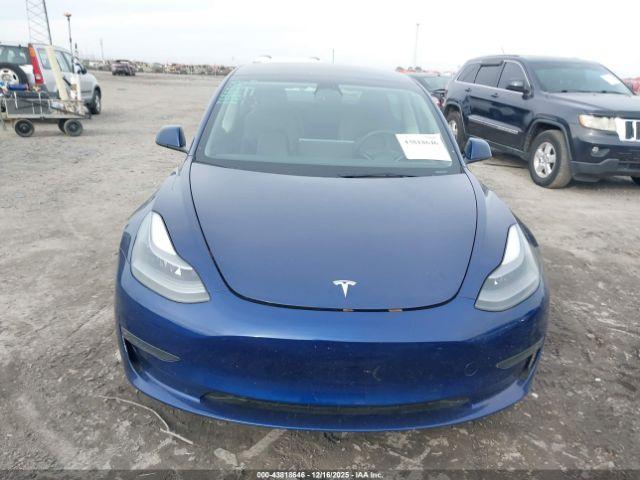 Tesla Model 3 Rear-wheel Drive Image 4