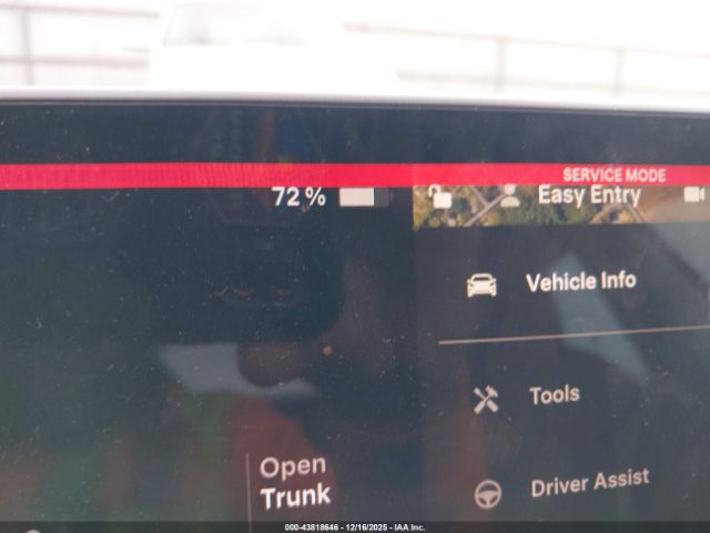 Tesla Model 3 Rear-wheel Drive Image 11