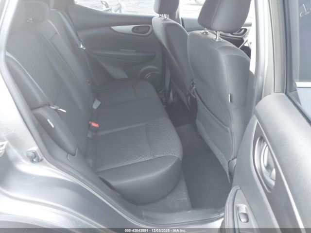 Nissan Rogue S Fwd Xtronic Cvt Image 9