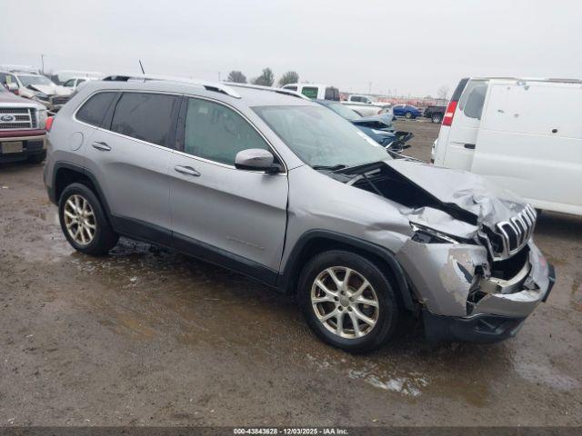  Salvage Jeep Cherokee