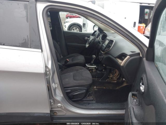 Jeep Cherokee Latitude Image 18