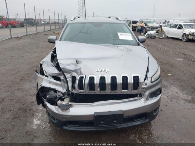 Jeep Cherokee Latitude Image 17