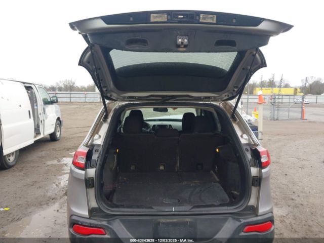 Jeep Cherokee Latitude Image 19