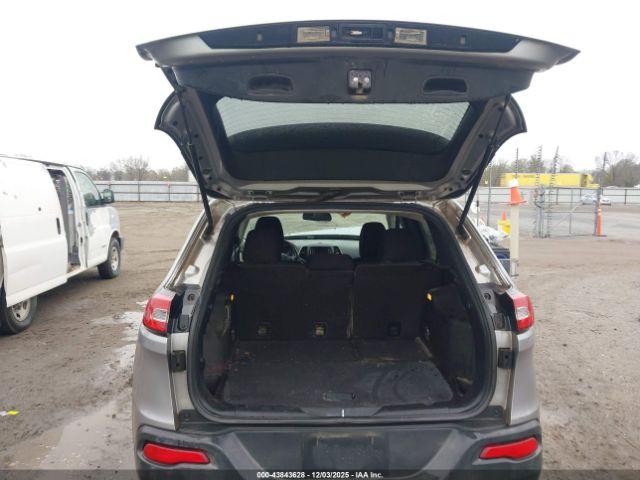 Jeep Cherokee Latitude Image 19