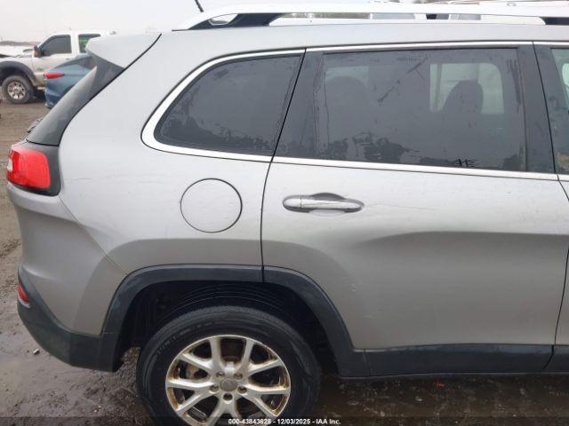 Jeep Cherokee Latitude Image 13